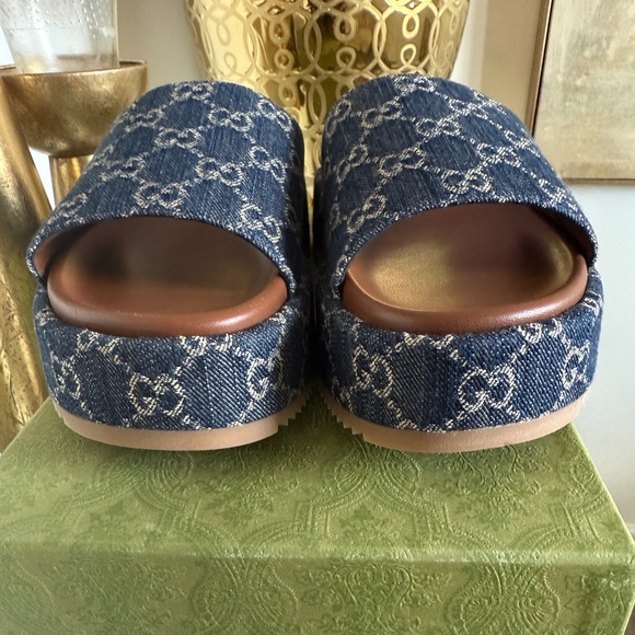 Gucci Women's Denim Blue Logo Slide Sandals - Picture 6 of 13